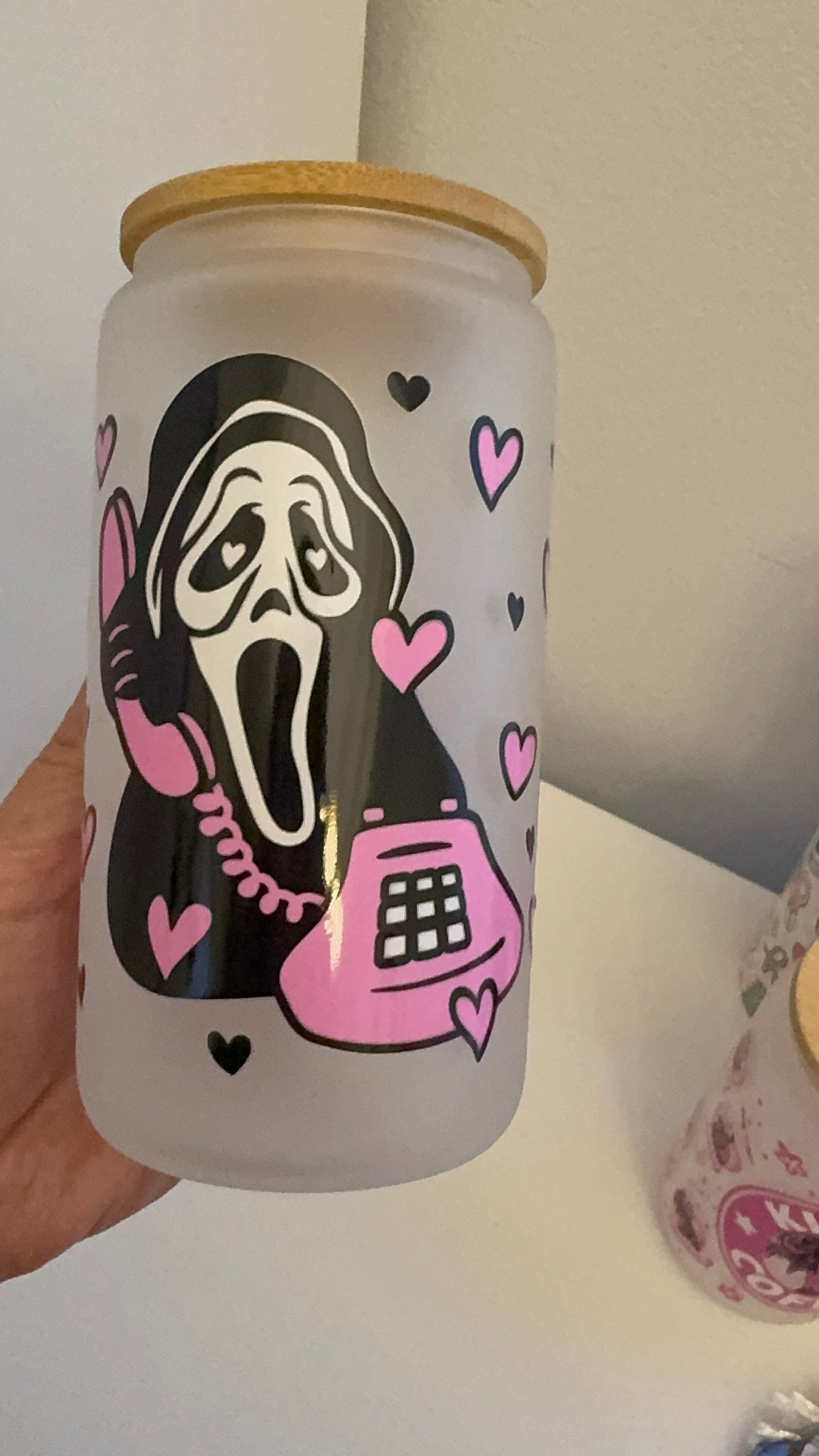 No you hang up Halloween Cups