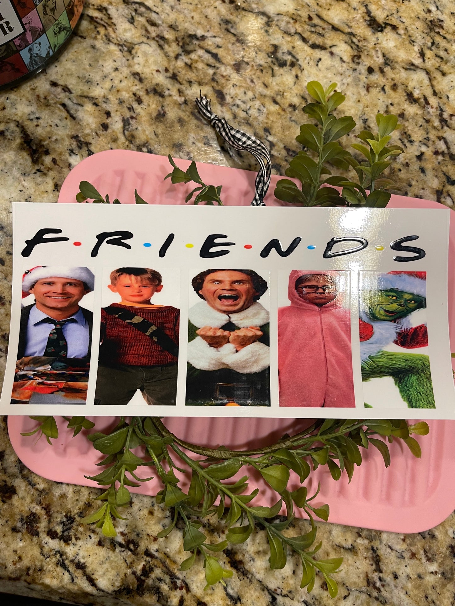 FRIENDS CHRISTMAS 5