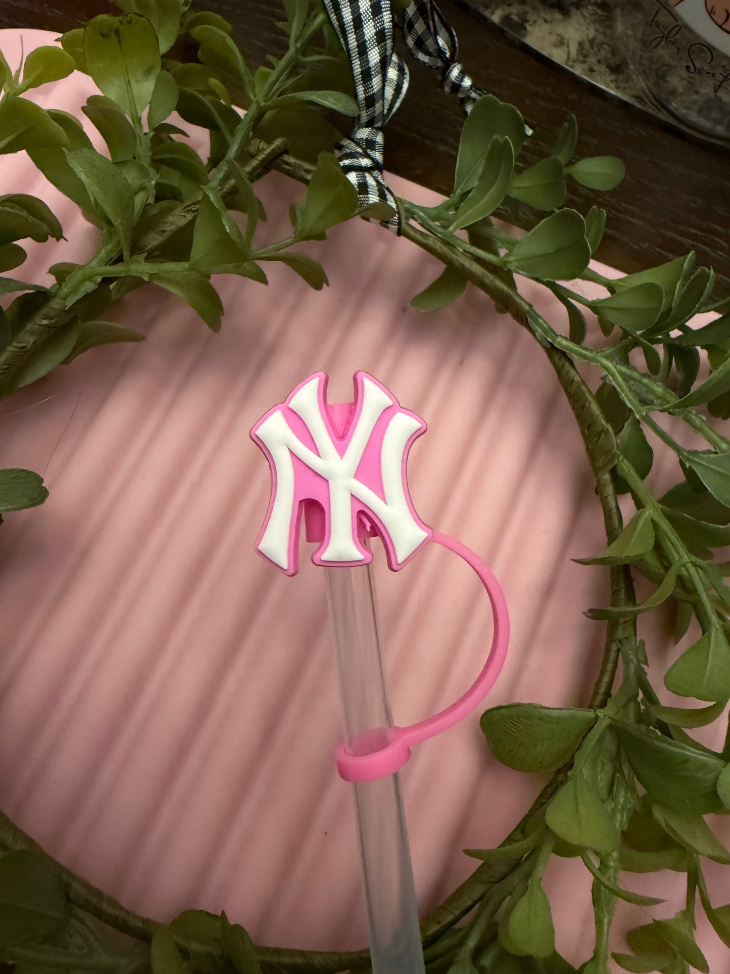 Straw Toppers (Sports)