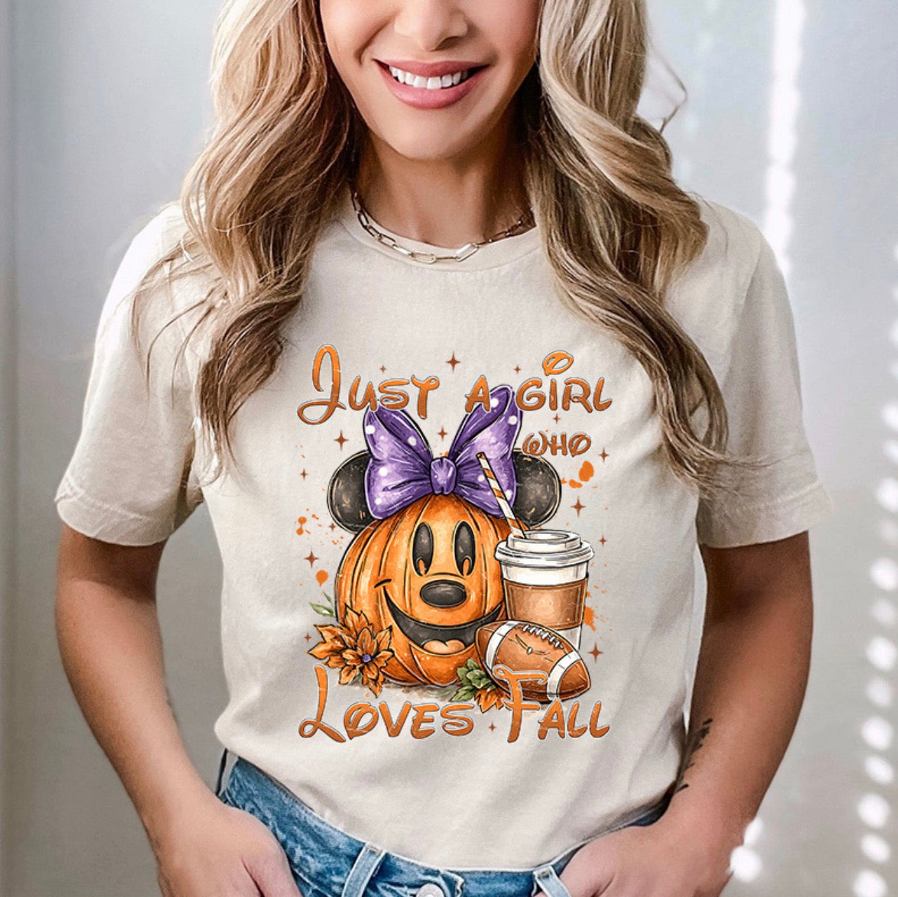 Just a girl who loves fall (DTF)