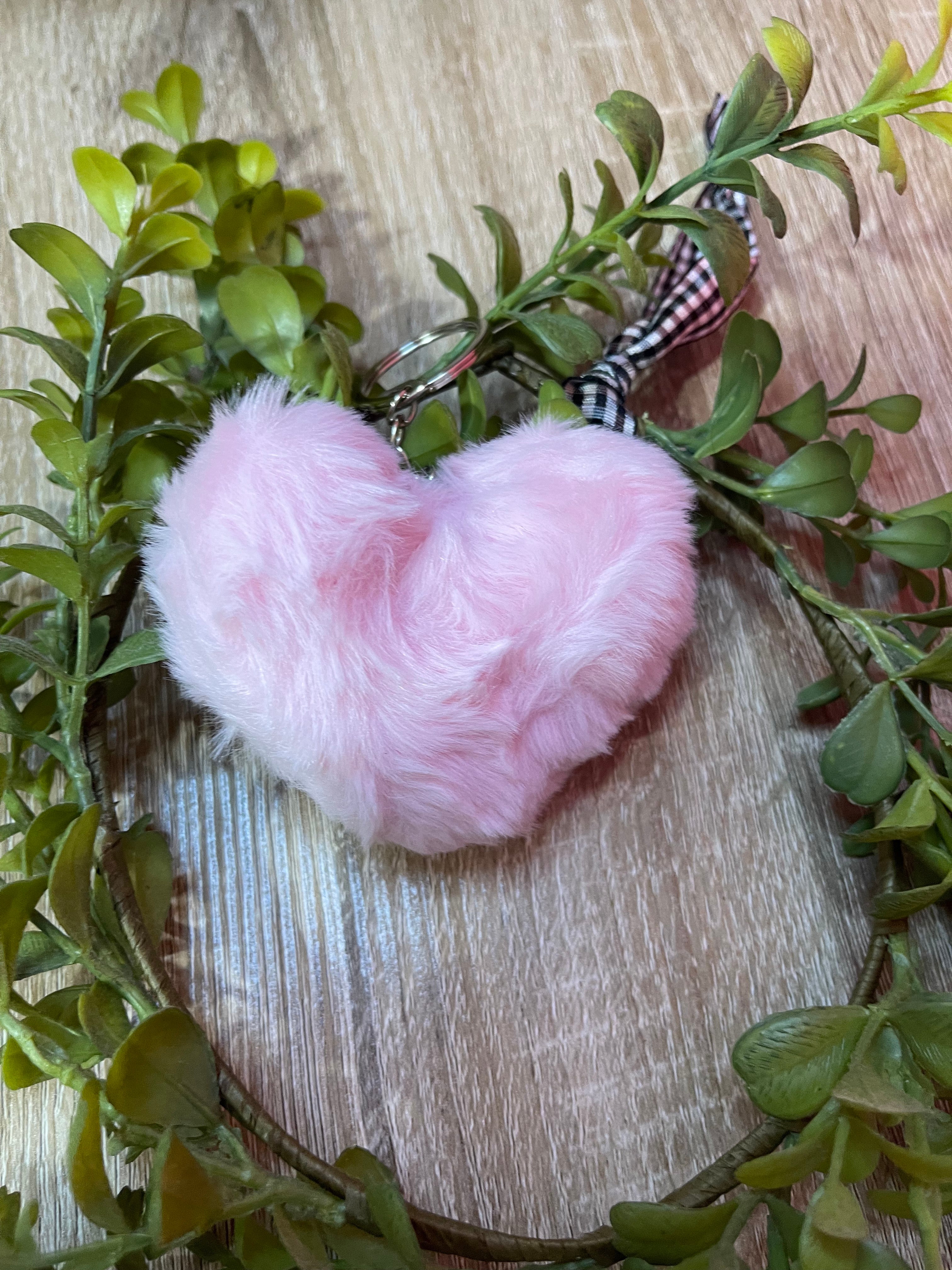 Fuzzy Keychain – pinkheartcollc
